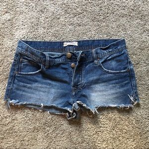 🐝3/$15Free People cut off shorts